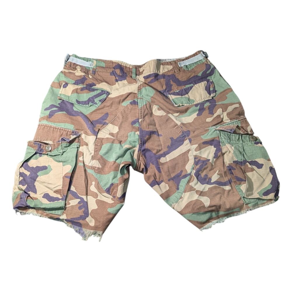 Camo Cargo Shorts Size waist 35-39 Inseam 29.5-32.5 inch